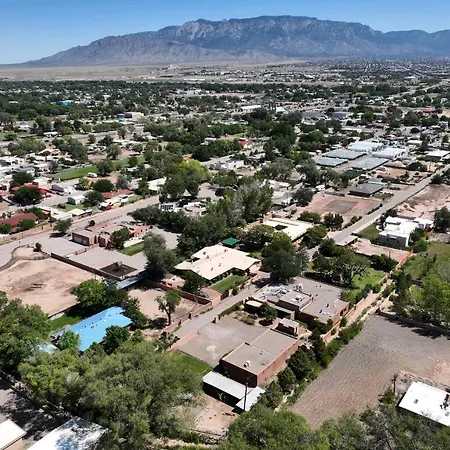 Loba Luna-Come Home To Enchantment Albuquerque Exterior photo